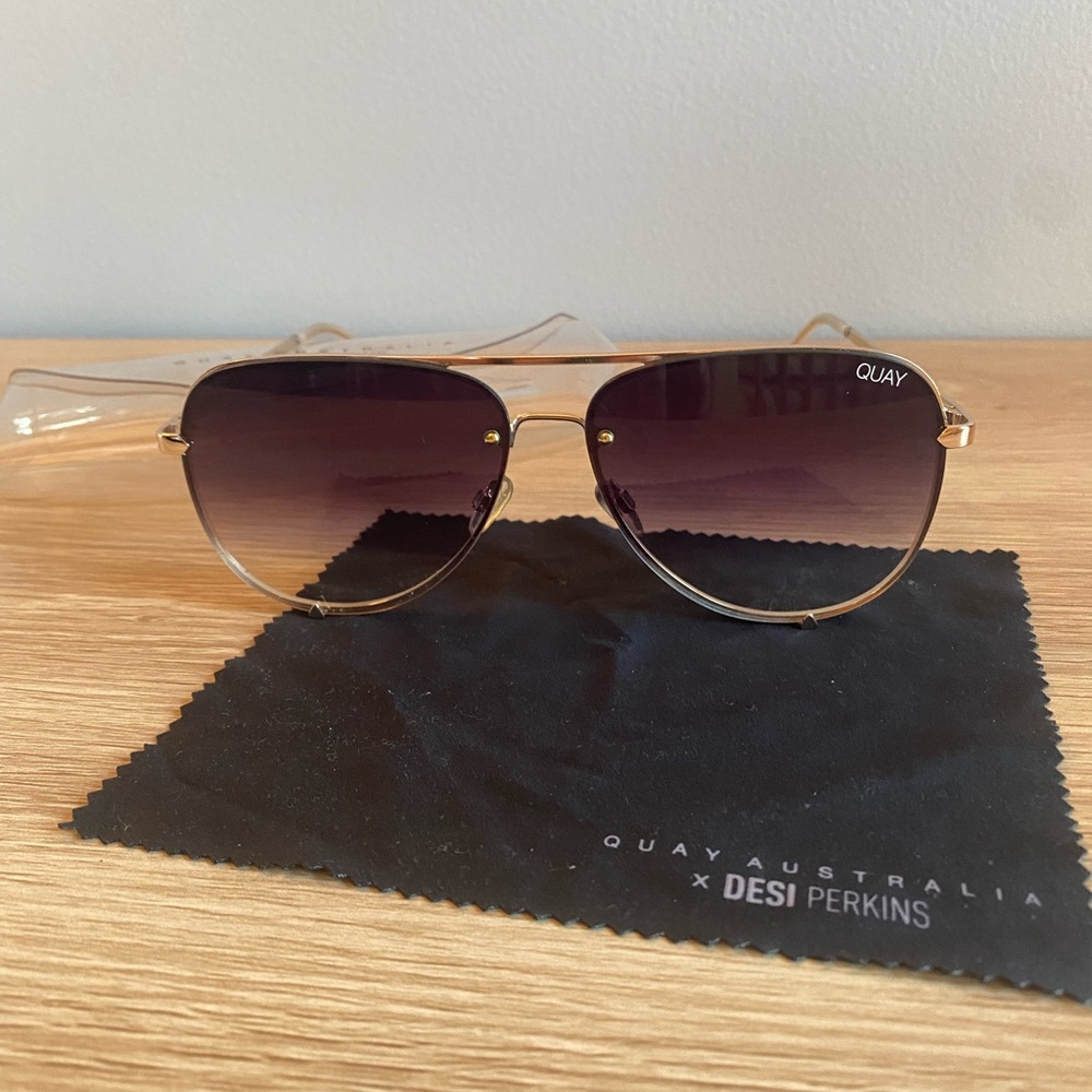 Quay Australia x Desi Perkins high key rimless aviators